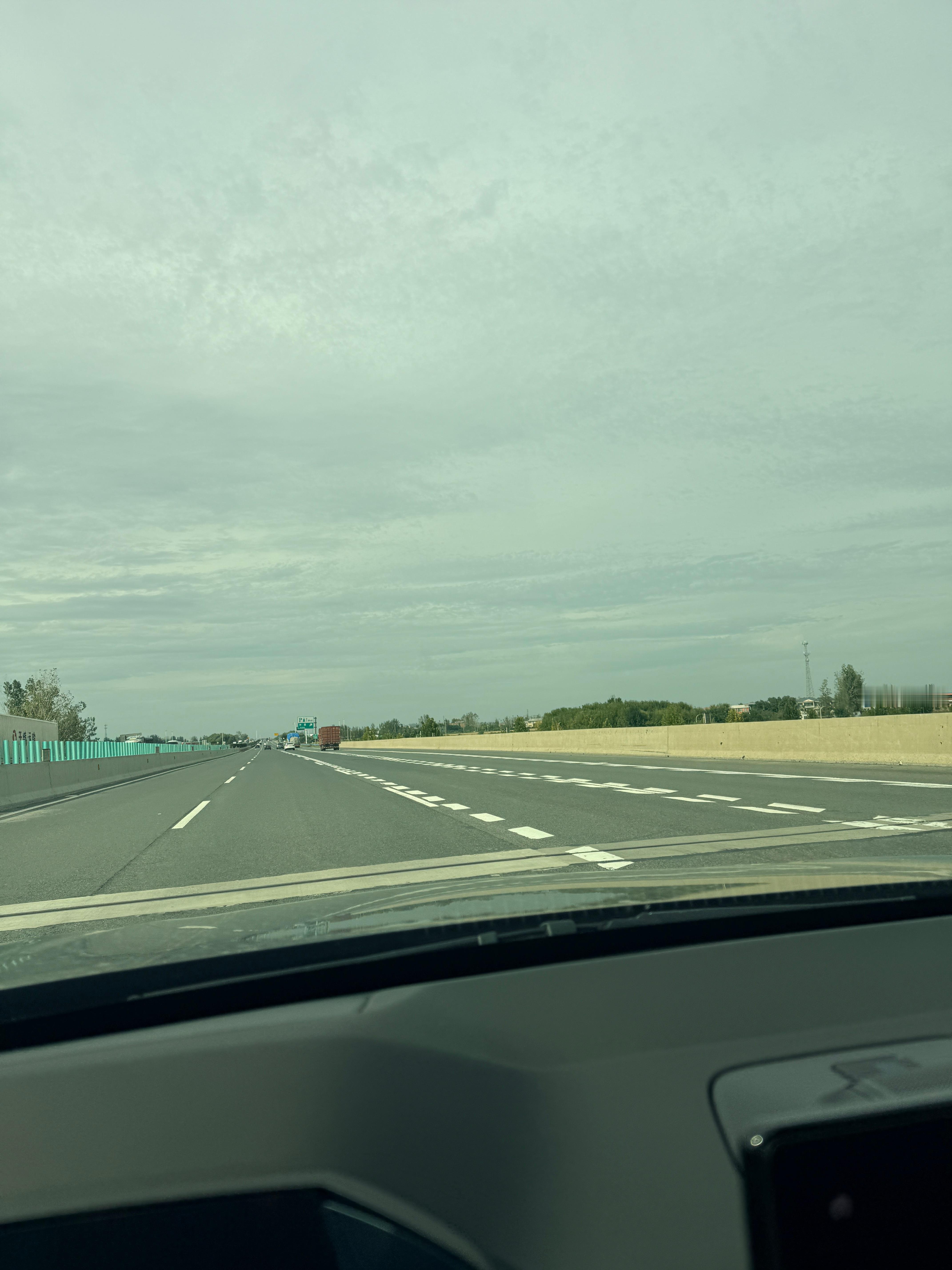 230km硬胎单停一次进站策略看我 undercut 前面那辆货车[doge] 