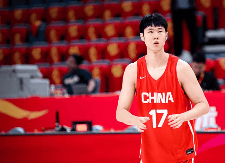 青岛男篮发文：赵嘉义、杨瀚森再次入选中国男篮集训名单