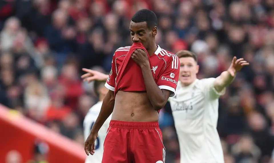 主场耻辱溃败！利物浦0-3爆冷负森林 近7轮6负跌至第11 北京时间11月22日