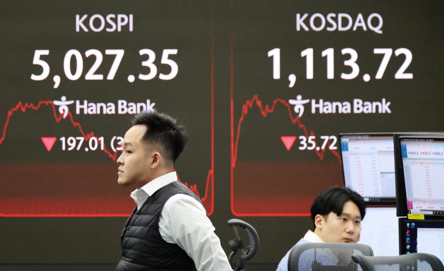 韩国股市再度触发熔断！几十年举国积攒下来的发展成果眼看付诸东流，几代人拼尽全力换