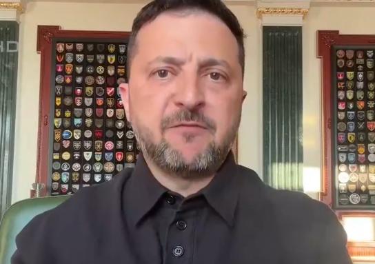 泽连斯基深夜吐槽称：俄会再招募三万朝鲜士兵！

根据乌克兰总统泽连斯基7月25日