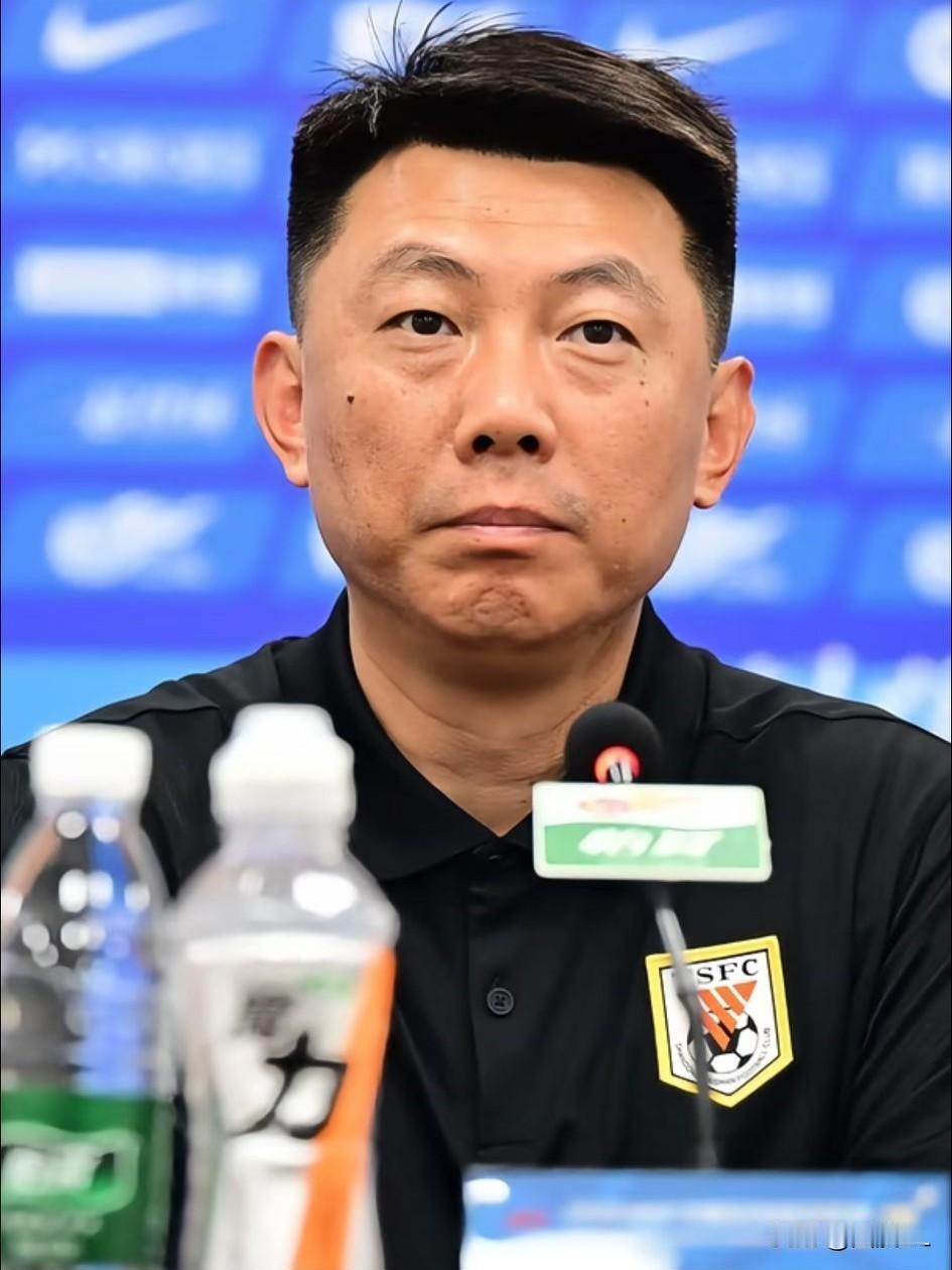 唐田发布会一语双关，下赛季或继续执教泰山队。
  在对阵深圳的赛前发布会上，唐田