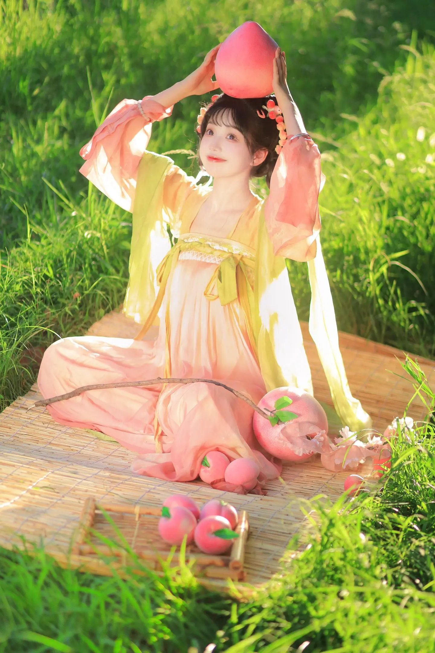 “我可是掌管蟠桃园的小桃仙倌～”