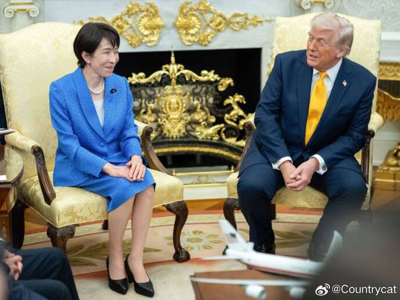 美日会晤现尴尬一幕：特朗普提“珍珠港”开玩笑，高市早苗当场语塞海外新鲜事特朗普 