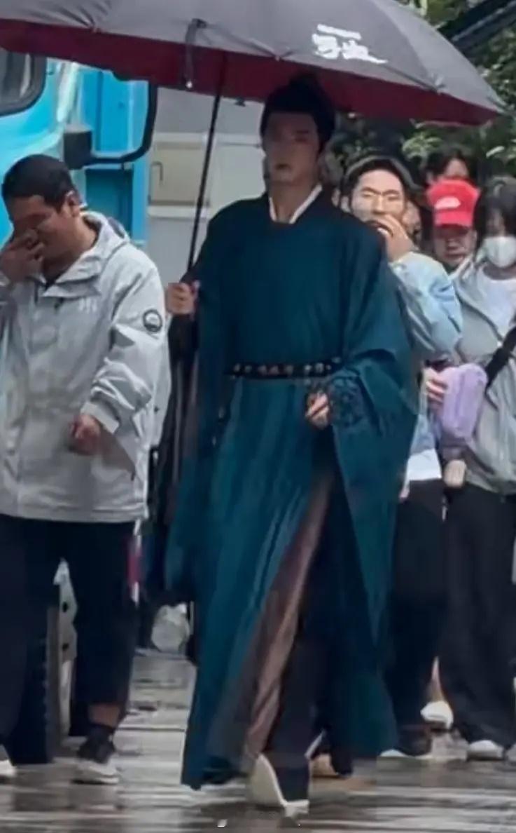 啊？陈哲远的鞋底这么厚吗