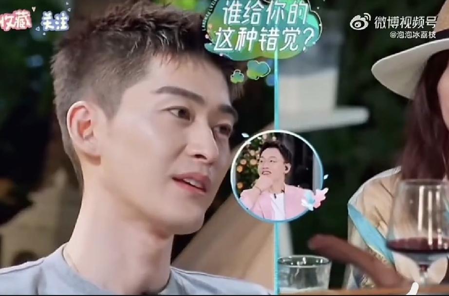 2021年《妻子的旅行》中，周婕说：“张翰给我的印象太花心了。”刘涛说：“他花心
