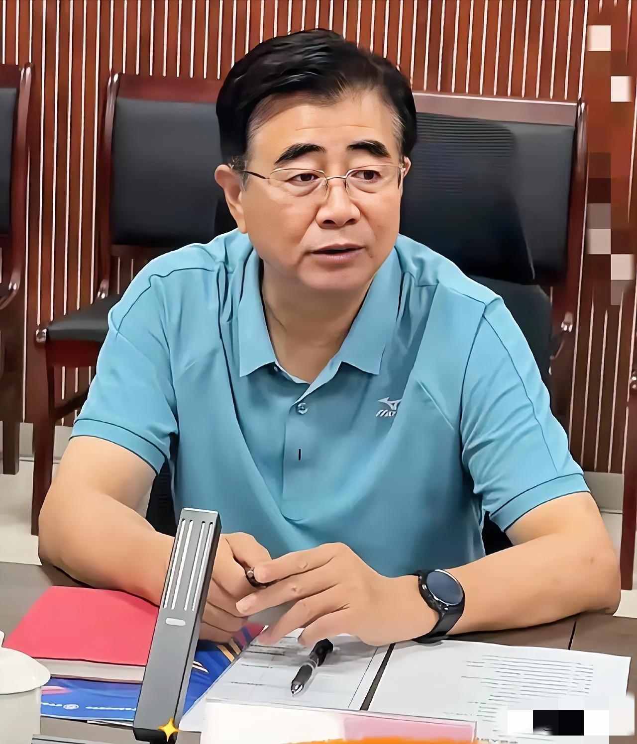 朋友圈全被苏州和贵州的足球事儿霸屏了！苏州吴江区足协主任一句“苏州不玩了！”，贵