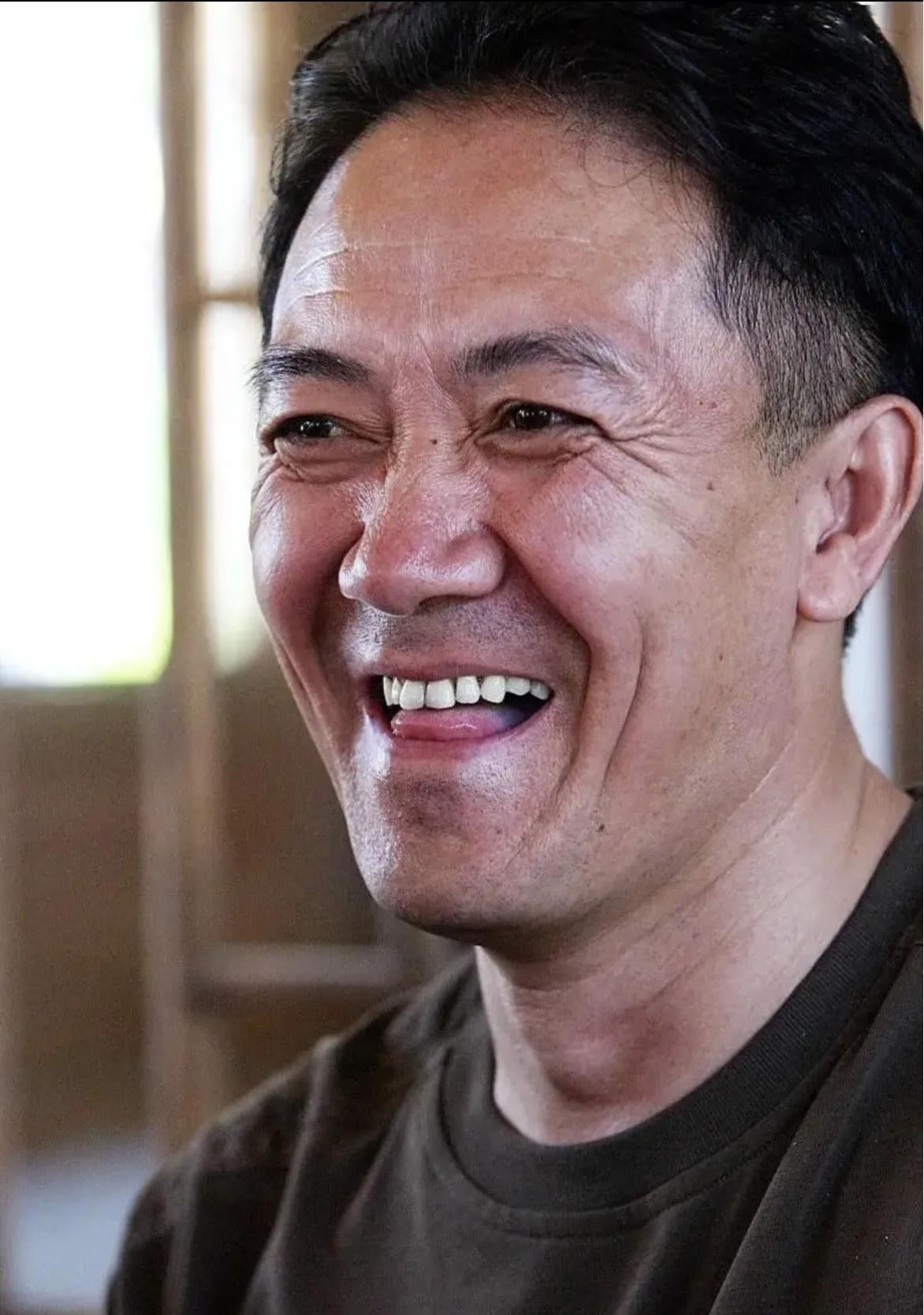 果然面相是不会骗人的
不信你看看李幼斌都67岁了
他父母还健在都95和98了，可