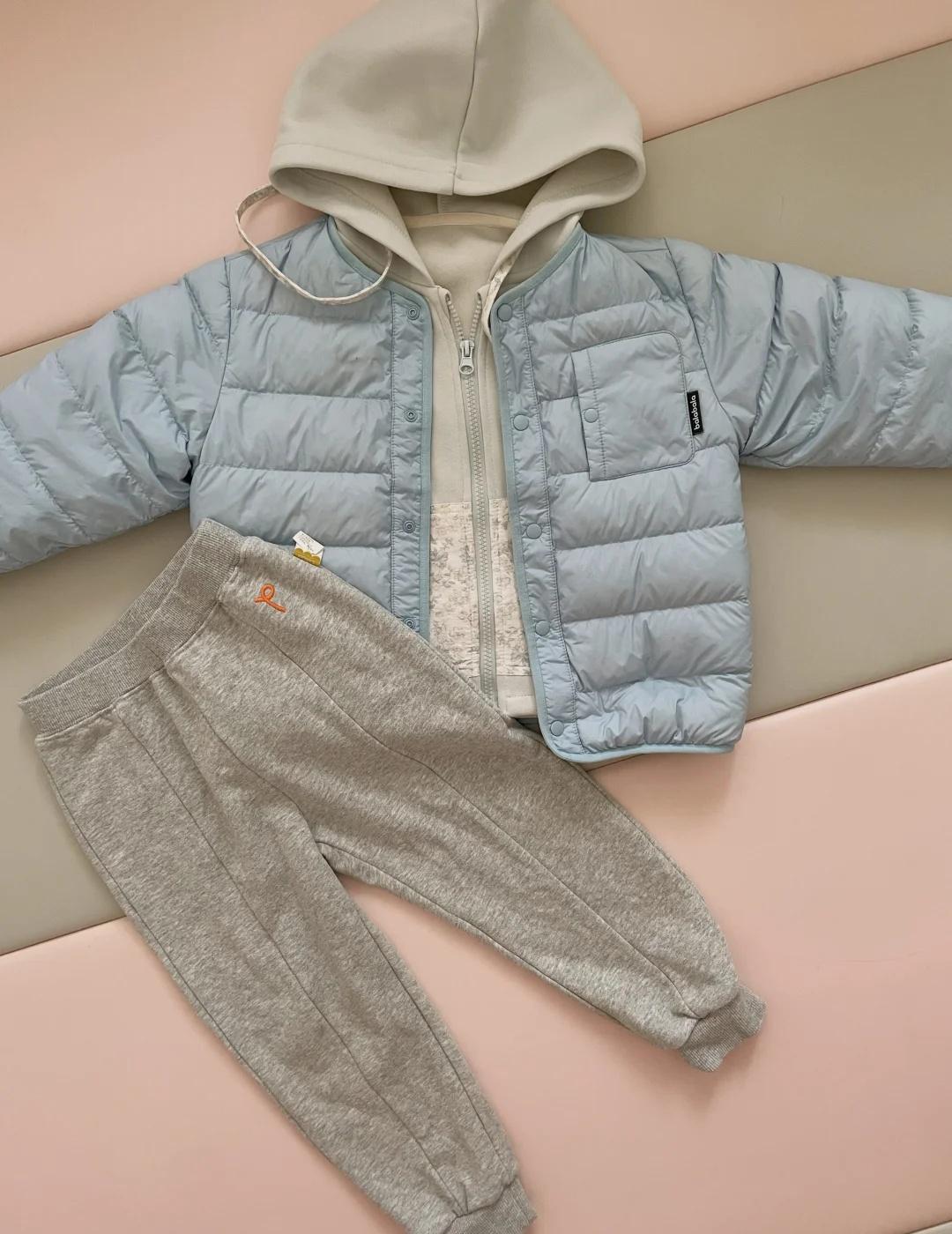 幼儿园穿什么｜12～20°C☀️
长袖T恤➕卫衣外套➕秋裤➕卫裤➕轻羽绒
幼儿园