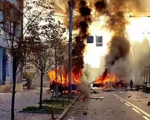 俄罗斯导弹炸了4年，可乌克兰高层照样开会、直播、正常上班。俄罗斯这才慢慢意识到：