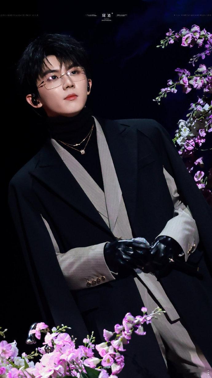 马嘉祺的进组，意味着他正式踏上了演艺的全新舞台，这对我们来说是最好的惊喜！你是最