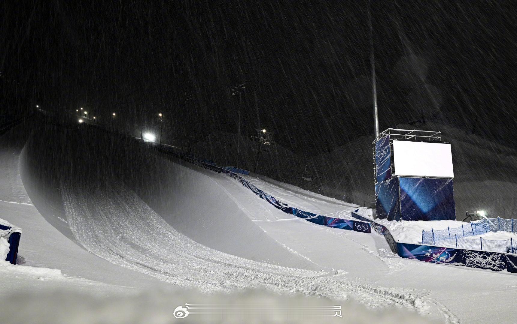 当地时间22日，米兰冬奥会进入最后一个比赛日，将决出5枚金牌。中国队将迎来最后一