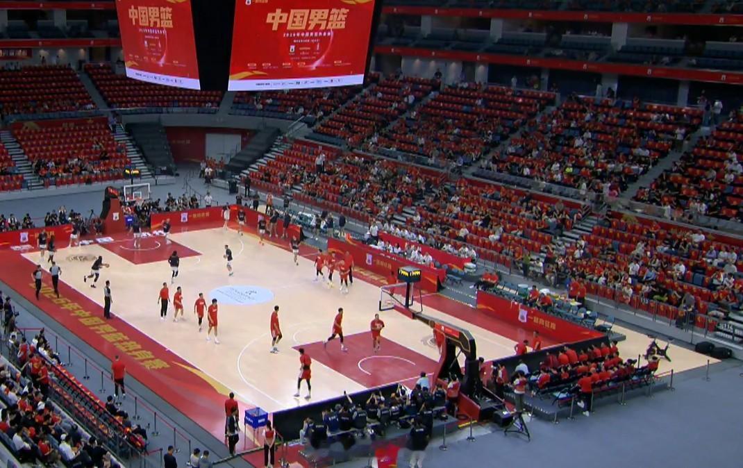中国男篮CBA 男篮本场首发：廖三宁、贺希宁、朱俊龙、王俊杰、杨瀚森 