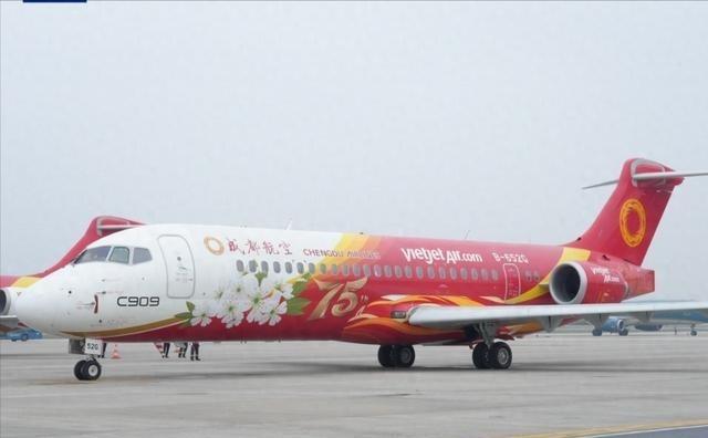 咱家的 C909，在越南飞了半年，租期一到，人家没续。飞机就这么飞回来了。很多人