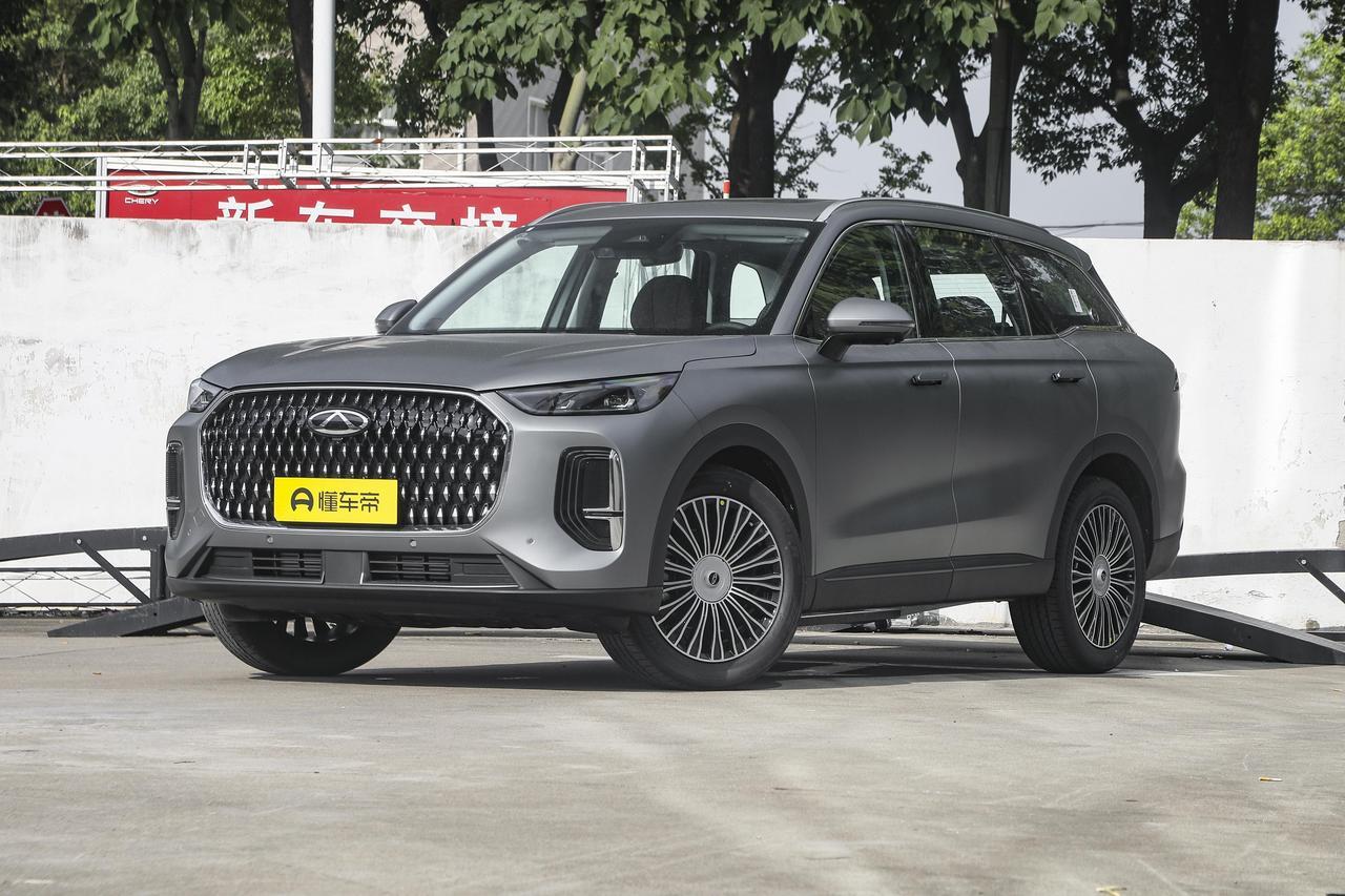 【预售14.77万起 瑞虎8 L将于明日上市】日前，我们从奇瑞汽车官方啊获悉，奇