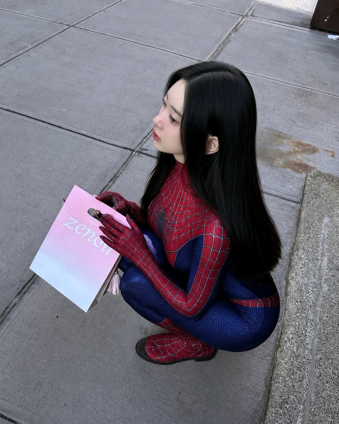 𝙯𝙚𝙣𝙣𝙮𝙧𝙩🕷️  宅男女神 