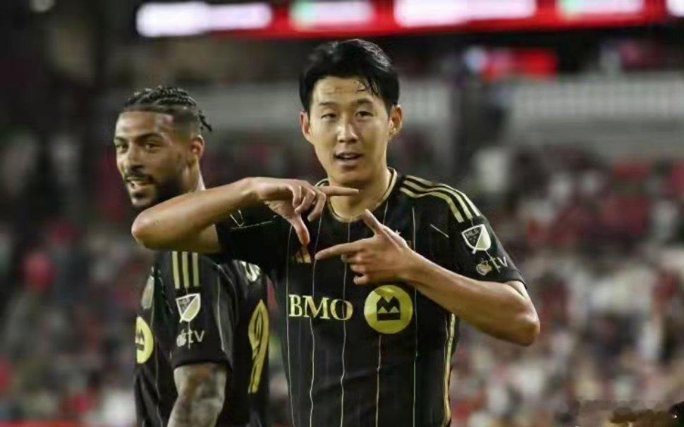 不得不承认孙兴慜是黄种人的巅峰，主要有以下几点可以说明：一是孙兴慜的巅峰身价是在