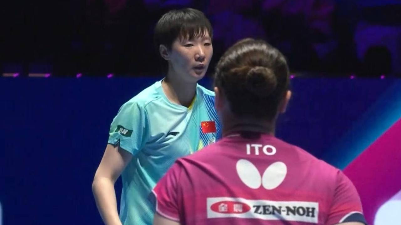 澳门世界杯女单八强决出两席！
国乒1胜1负，王曼昱4-0横扫！


北京时间4月