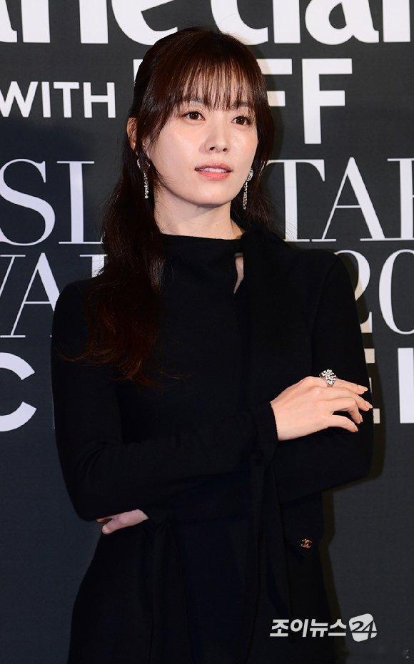 韩孝周出席2026Marie Claire 亚洲明星颁奖典礼 ​​​