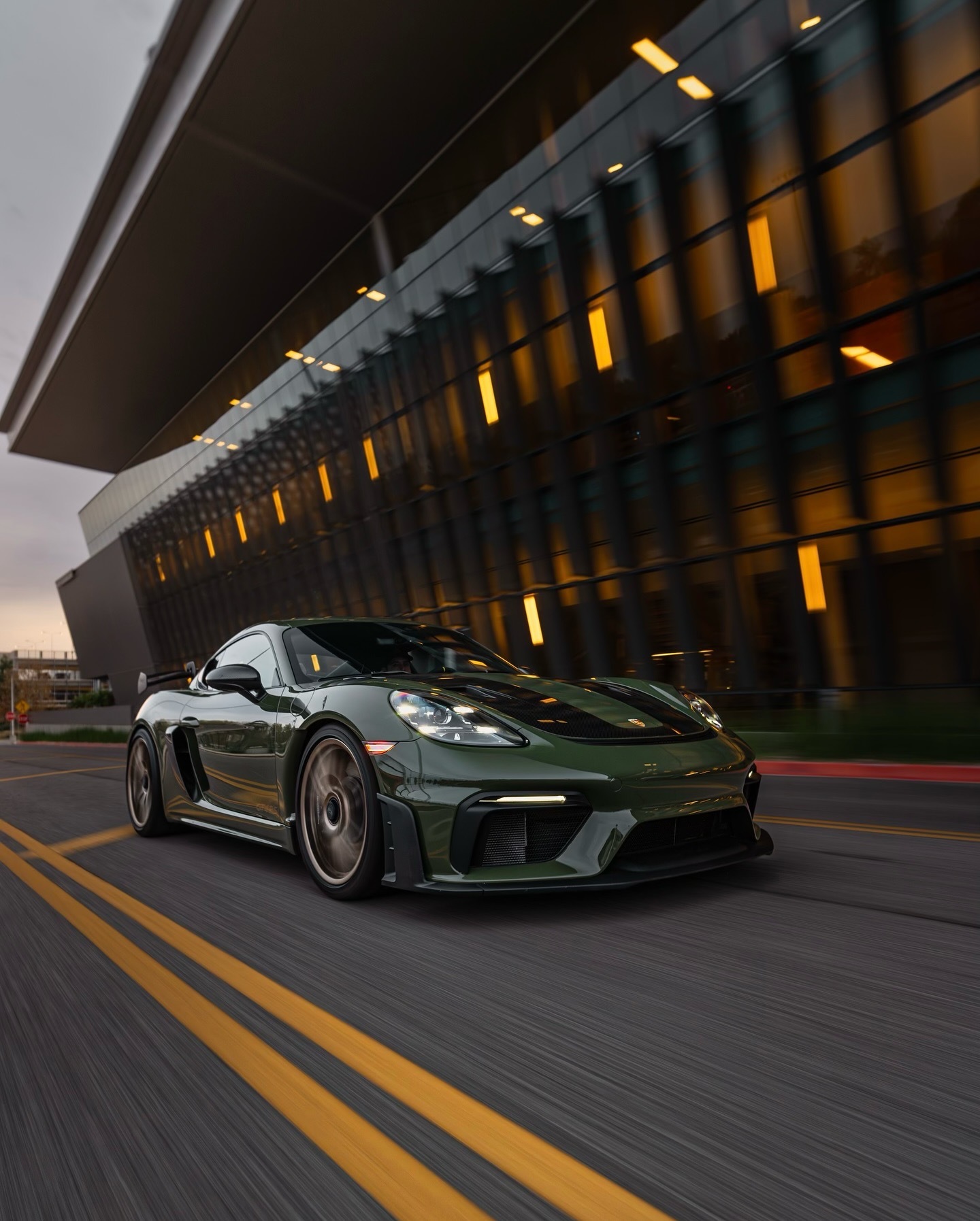 Porsche 718 Cayman GT4 RScolor :PTSNato 