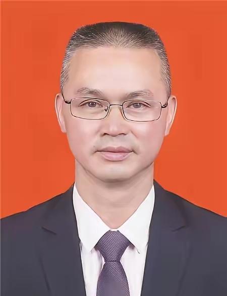 1997年，19岁战士为救人而牺牲，父母几度昏厥，可谁料20年后，战士母亲病逝，