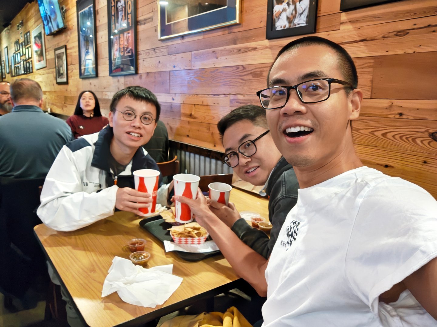 与著名蔚吹、芯片守护者、Waymo吹 在San Diego成功会师。吃土特产Ta