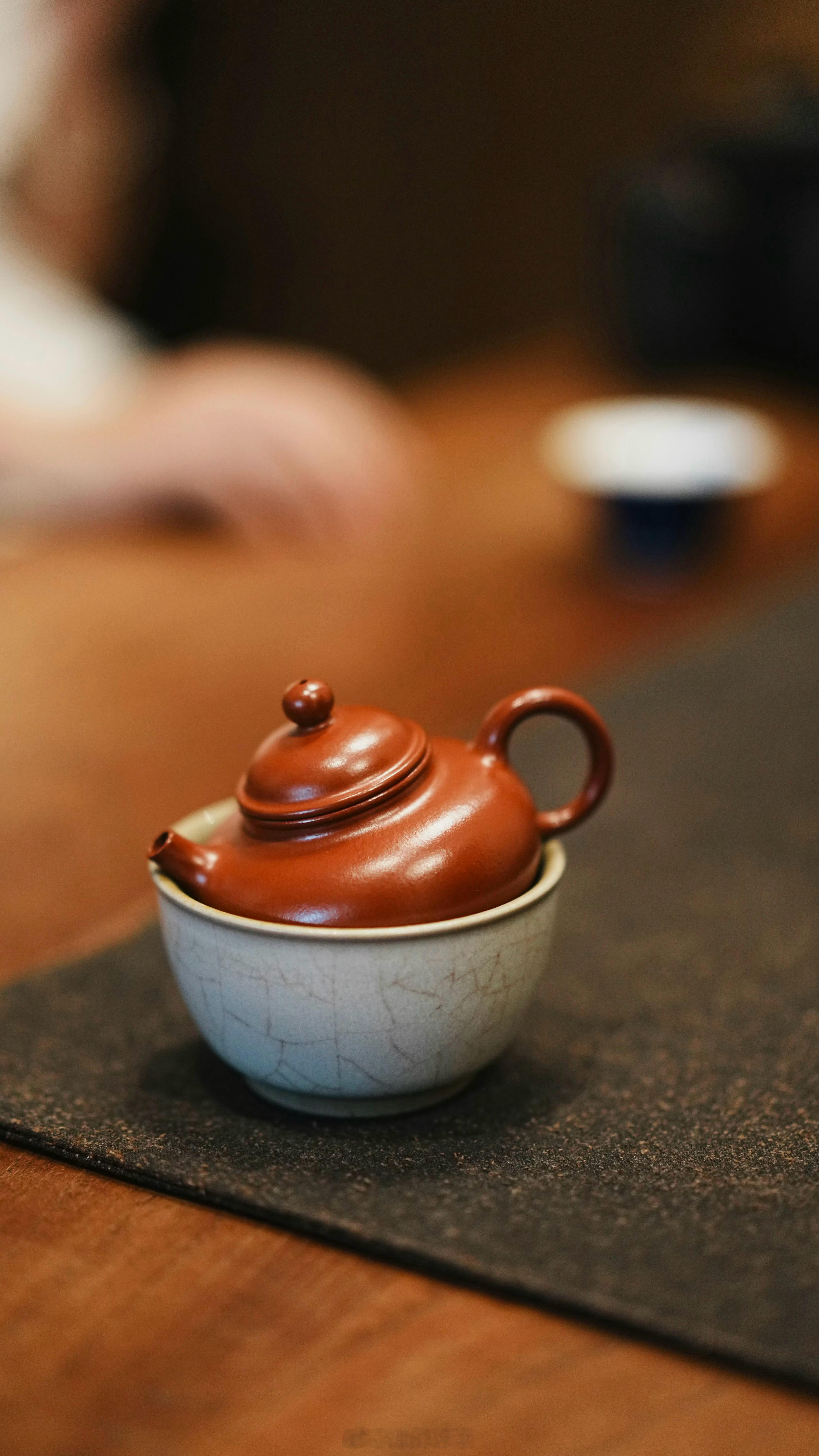 “个小不拉架，人穷不说理，没钱不入众，轻言莫劝人，力微不负重，苦尽甘来时，再讲来