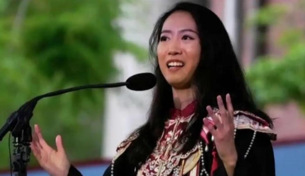 美国不要的，中国也坚决不要！美国哈佛大学毕业典礼上，中国留学生蒋雨融曾经代表毕业