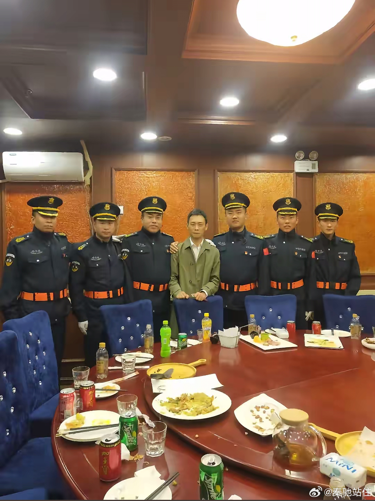 啊啊啊啊啊啊啊啊啊啊啊啊你们要干什么[允悲] ​​​