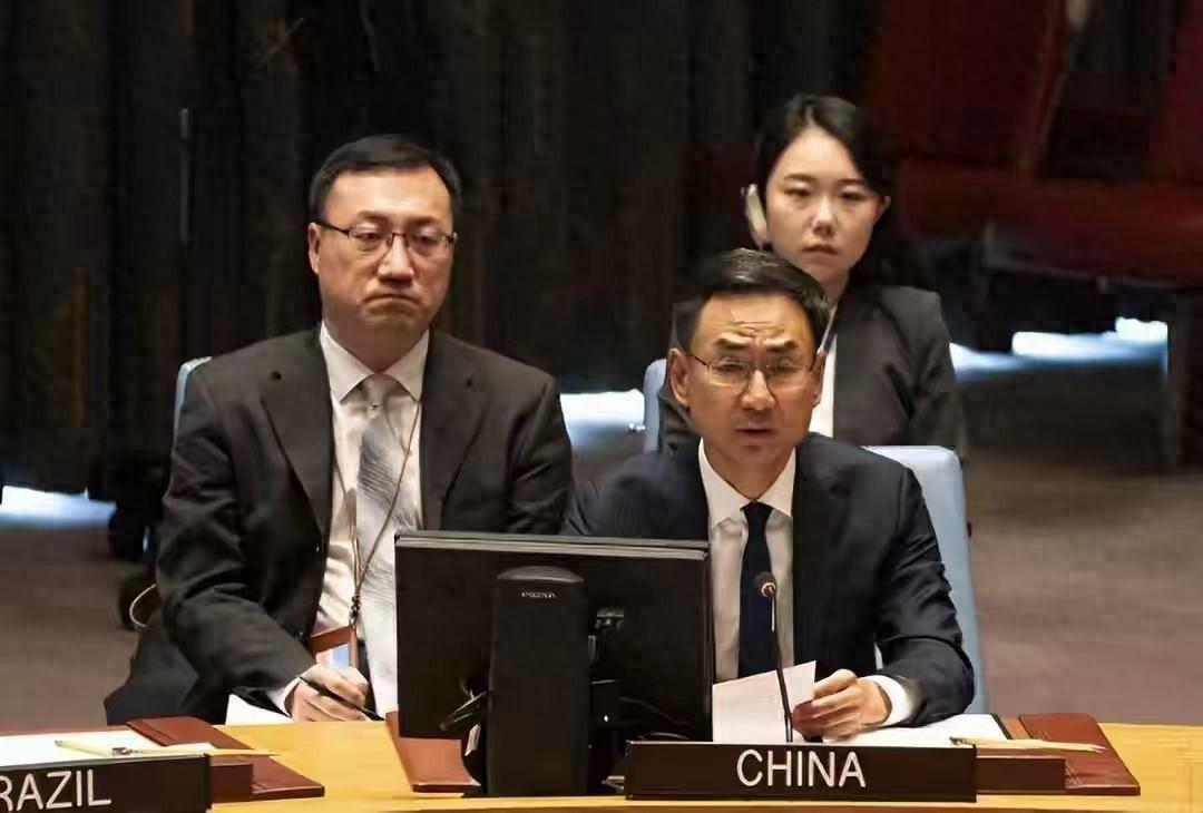 中国主持联合国大会，美英当众拆台！一边挺日本入常一边卡俄伊参会
 
5月26日的