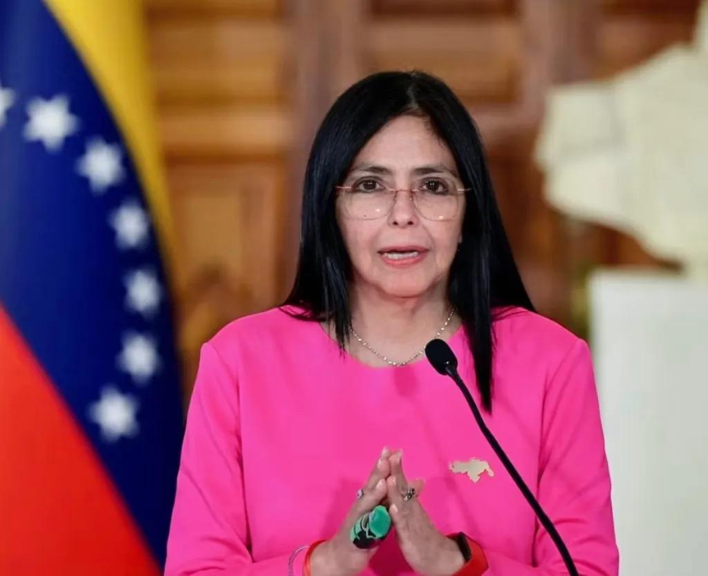 委内瑞拉事可没想象的简单
都说委内瑞拉这局势乱
可你看罗德里格斯这号人物
真是个