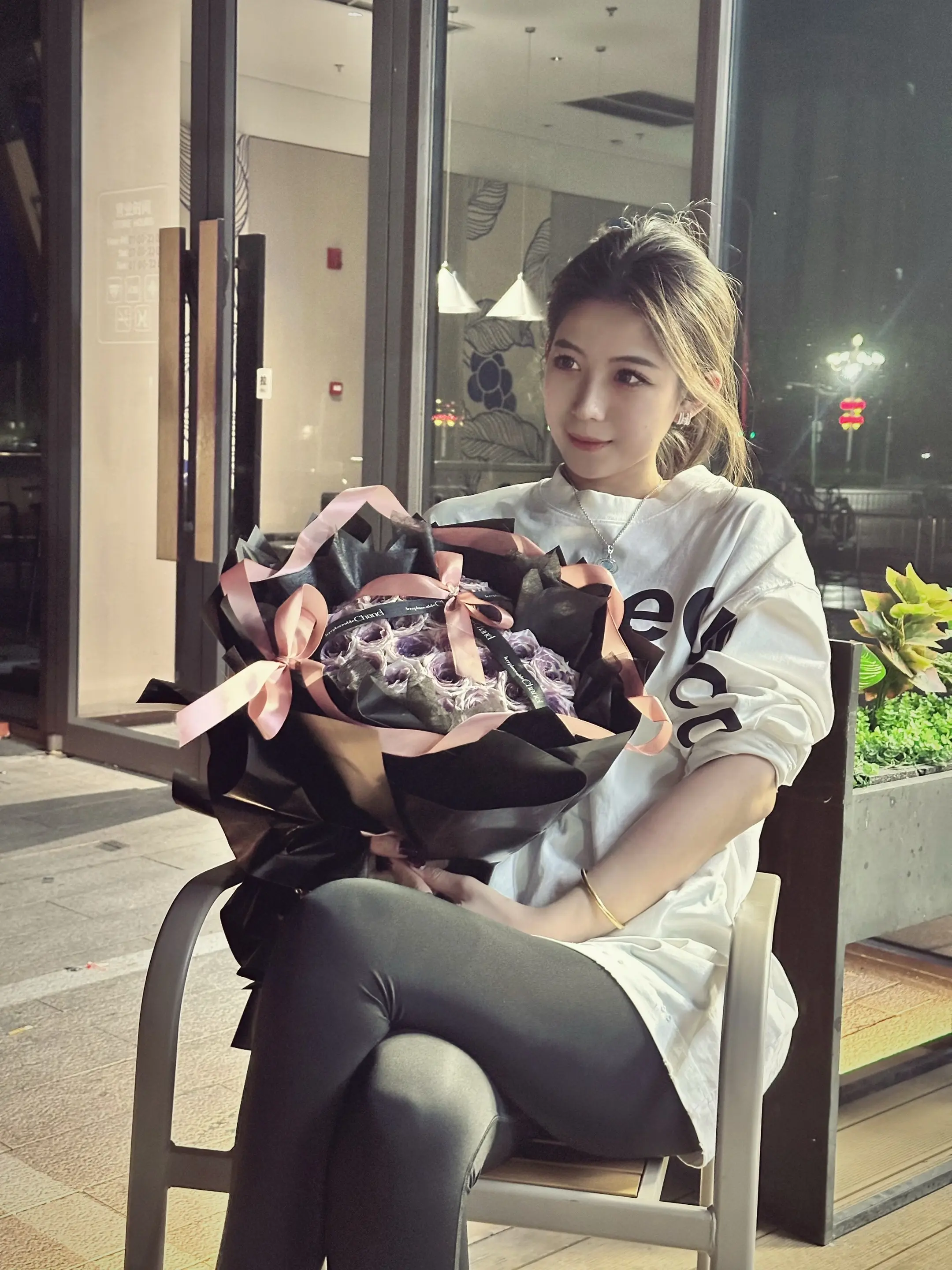 感情有什么好讲的 中国黄金知道吗 给我买两斤