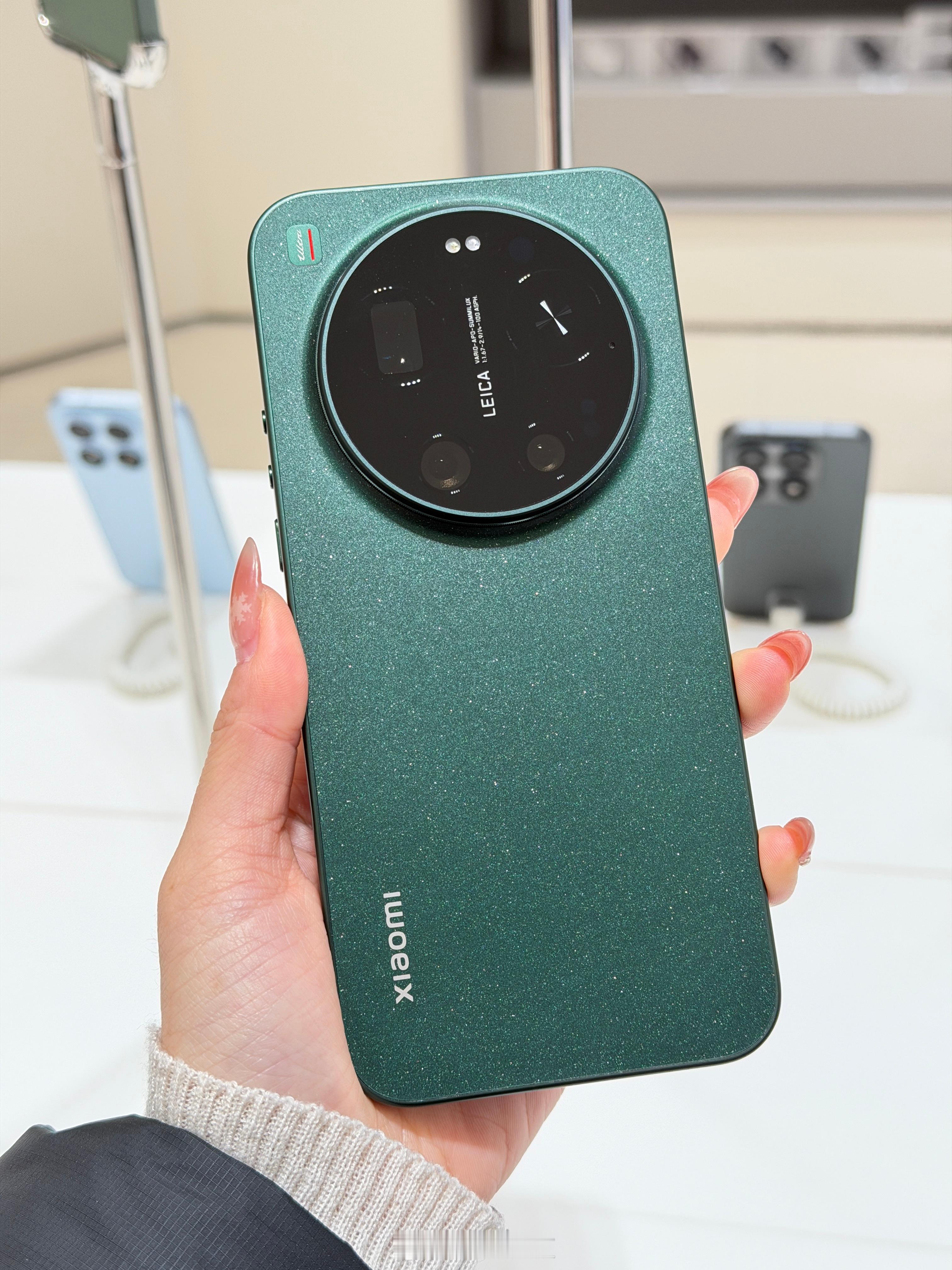 小米17 Ultra全配色！大家觉得哪个颜色最好看？ 