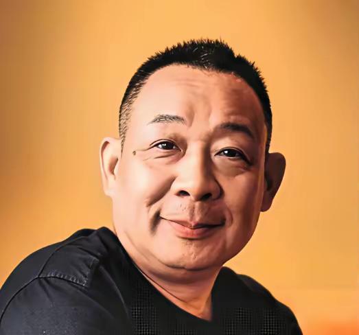 于东来与释永信的价值反差！

在社会角色的光谱中，于东来与释永信的人生选择形成鲜