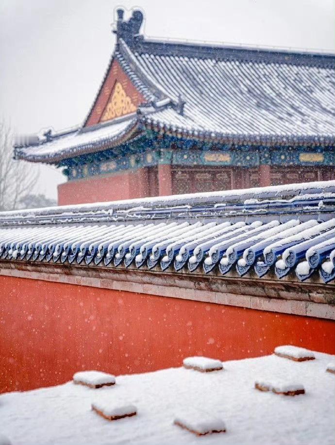下雪时的北京真的是太浪漫了，好美丽 ​​​