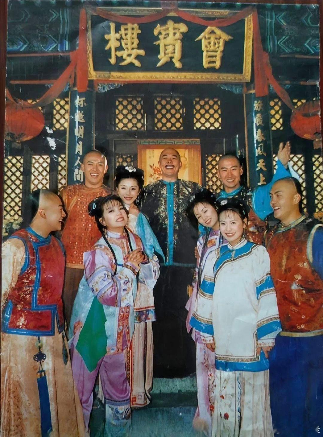 还珠格格入驻微博一代人的回忆啊！激动的心，颤抖的手，我们的青春要回来了吗？电视剧