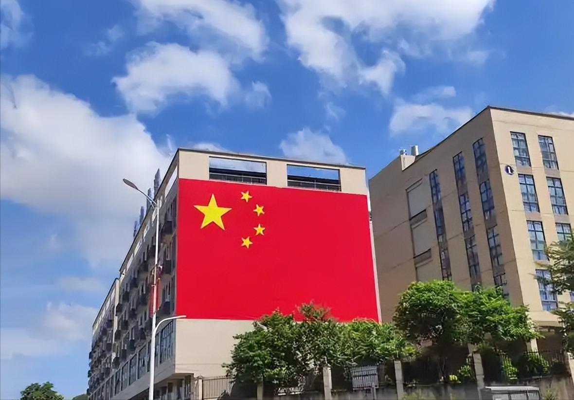 [月亮]别再盯着光刻机了！中国这五大技术，每一项都碾压美国。


很多人对中国科