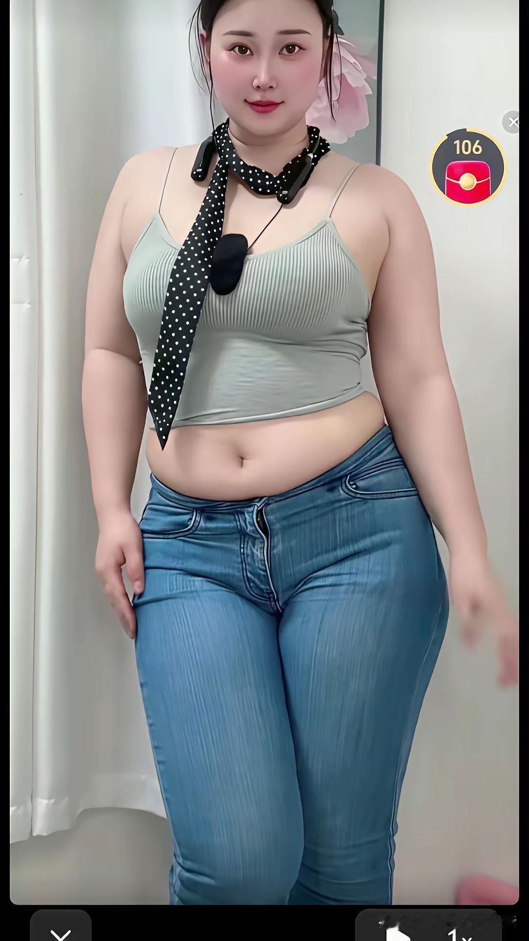 当女人真正的喜欢一个男人的时候
她才被唤醒
女人被唤醒到底又是什么样呢
非常积极