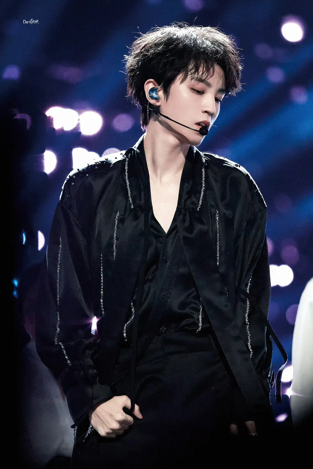 王俊凯 浪姐哇偶～能邀请到王俊凯的话，起码话题度有保障了哎～ 