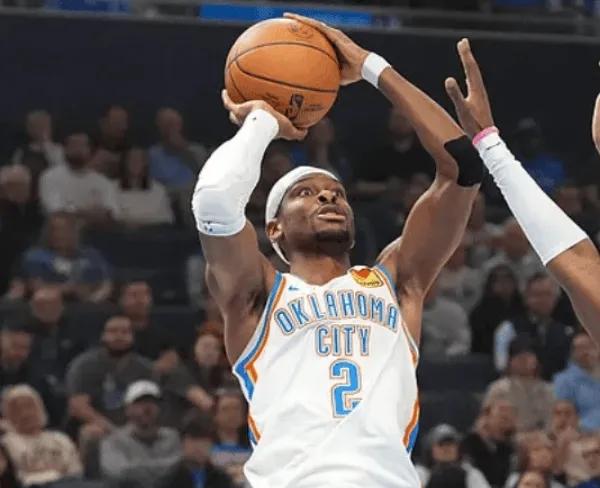 什么鬼？裁判太明目张胆了，给亚力山大，那么多罚球？
明明裁判已经很收敛了，好不好