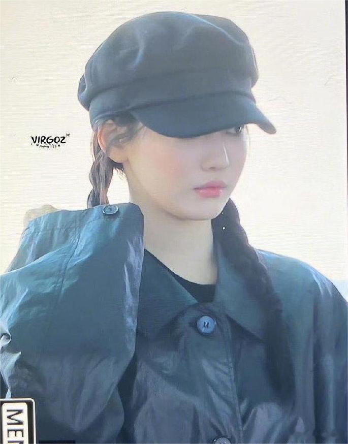 #宁艺卓八角帽look##宁艺卓双马尾机场look# ​​​宁艺卓的八角帽造型，