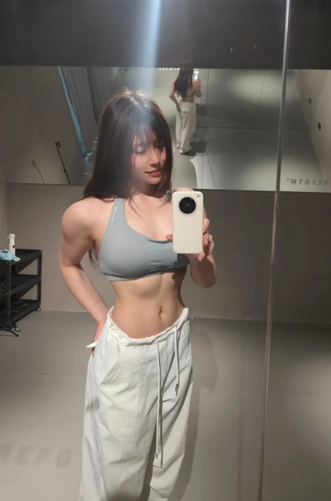 妈妈 毫无训练痕迹 健身 腹肌马甲线