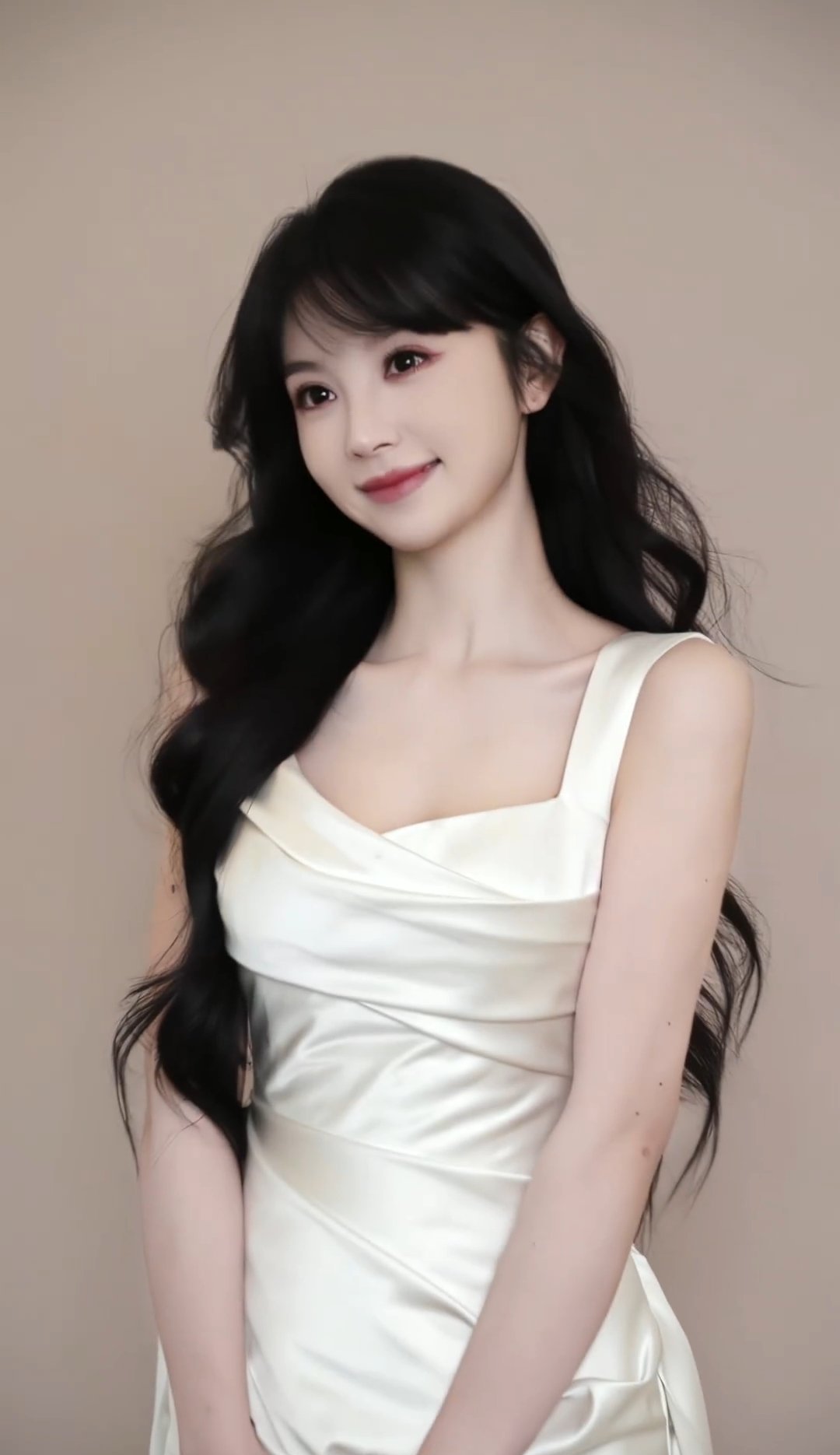 田曦薇玫瑰香气  啊啊啊啊啊家薇宛如漫游繁花绮境[老师爱你]散发迷人的玫瑰香气?