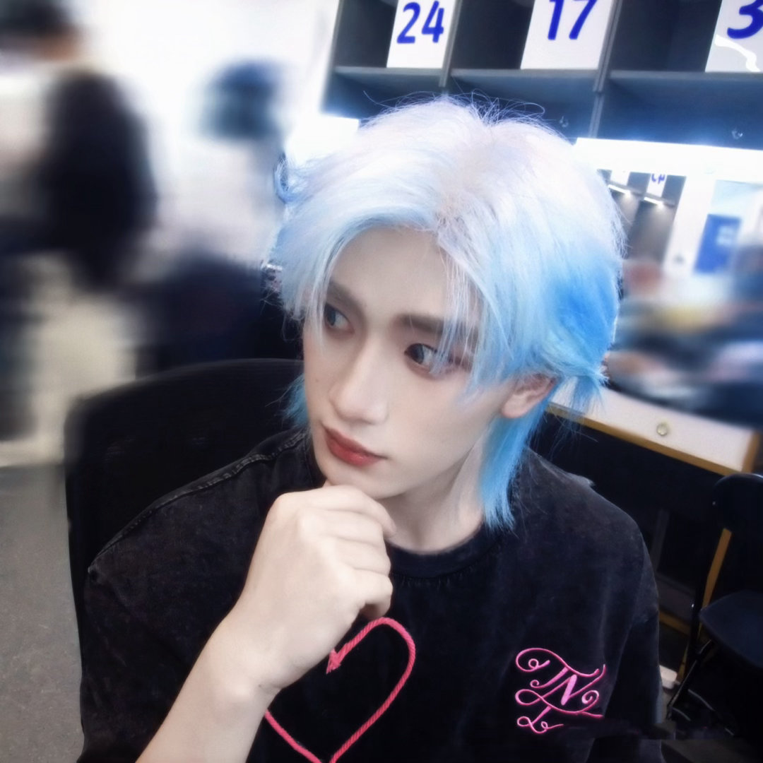这个蓝发返场我是双手赞同🙆♀️-