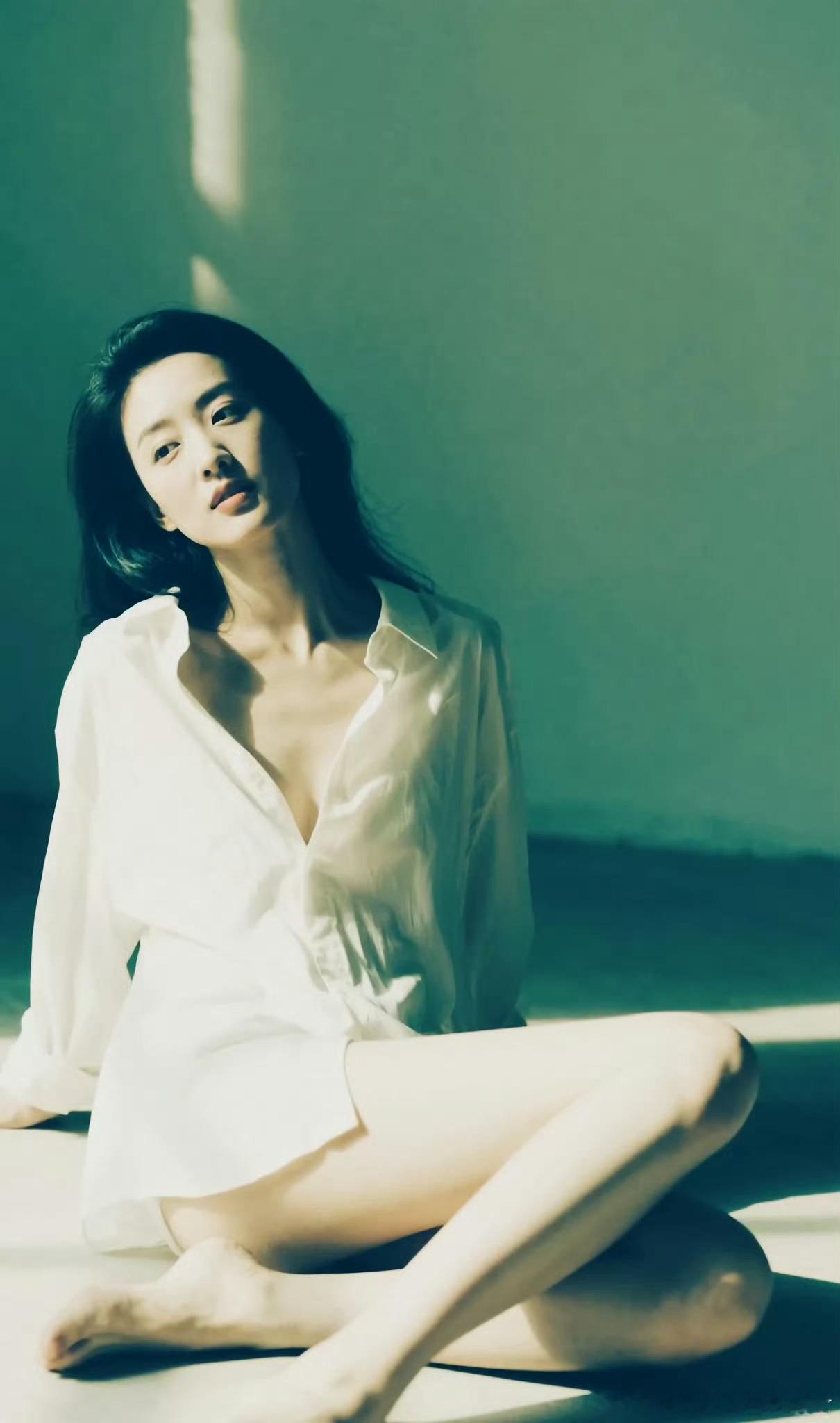 炒股票是一件孤单寂寞的事情，不要和任何人分享，更不要和任何人聊股票，自己一个人默