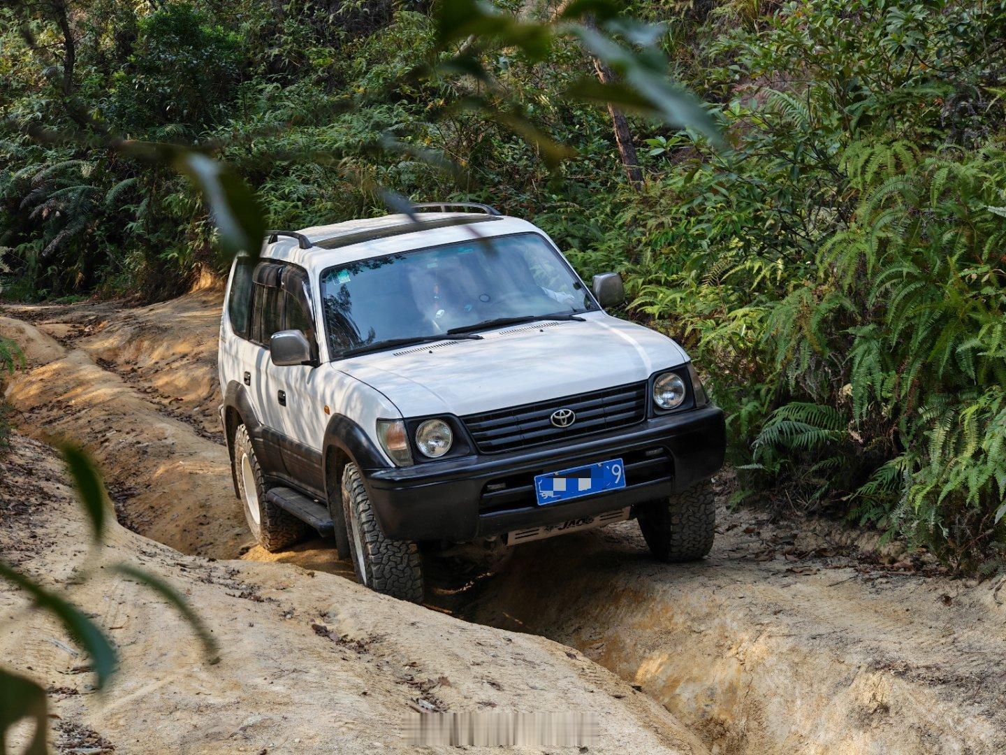 与其搞越野四驱形式怎么样，不如好好研究一下越野状态下的限滑稳定程序标定限滑标定得