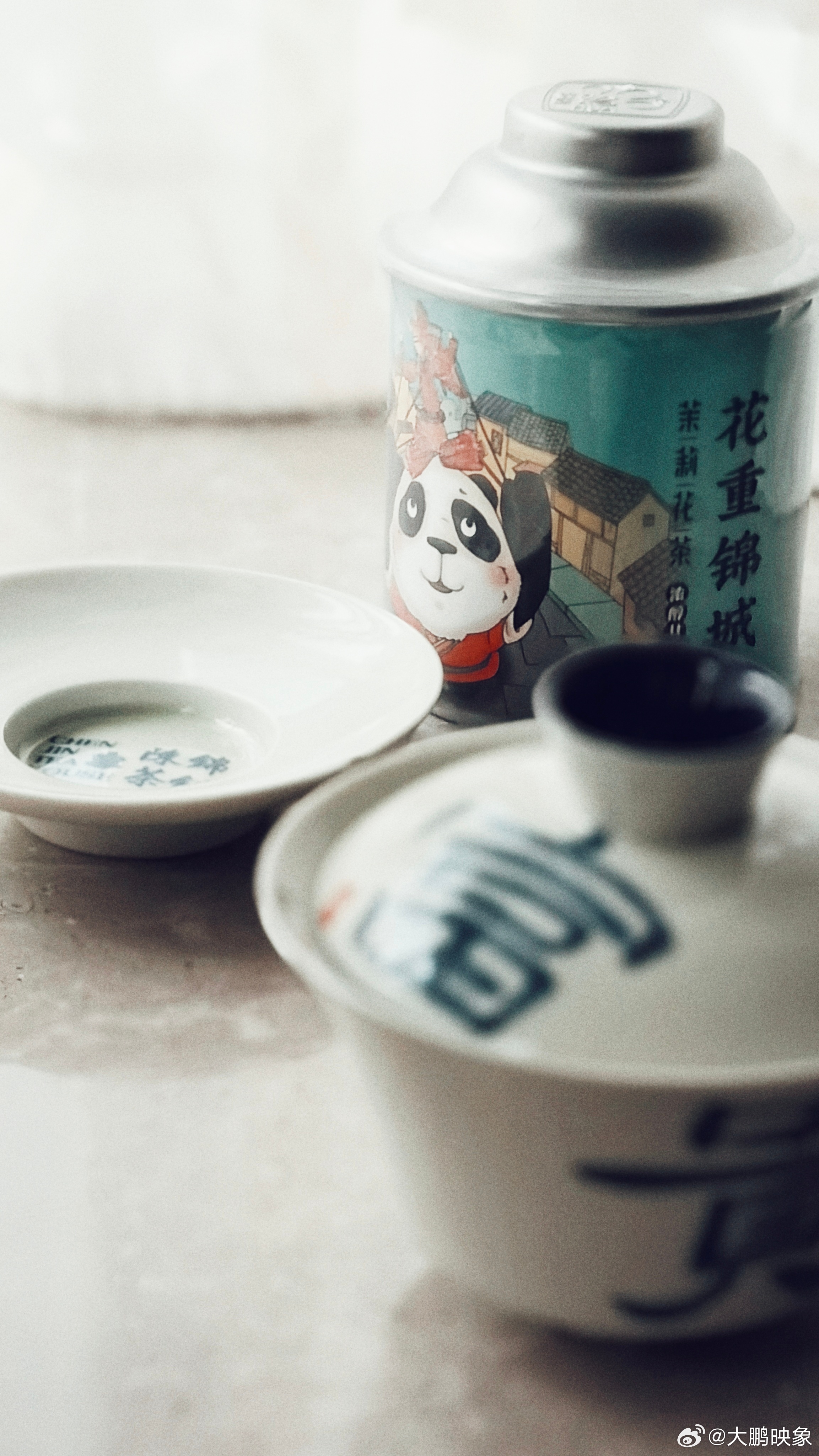 人间•茶叙谢谢米拍摄影街头摄影手机摄影黑白摄影米拍青影共创计划