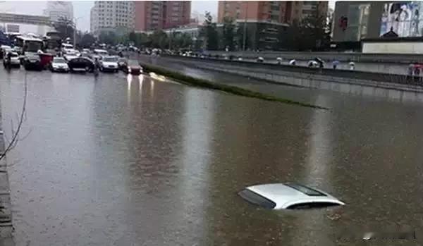 分享我这周有趣的事：广州一家五口旅游途中，为何会突然坠入冰冷的河水？近日，广州一