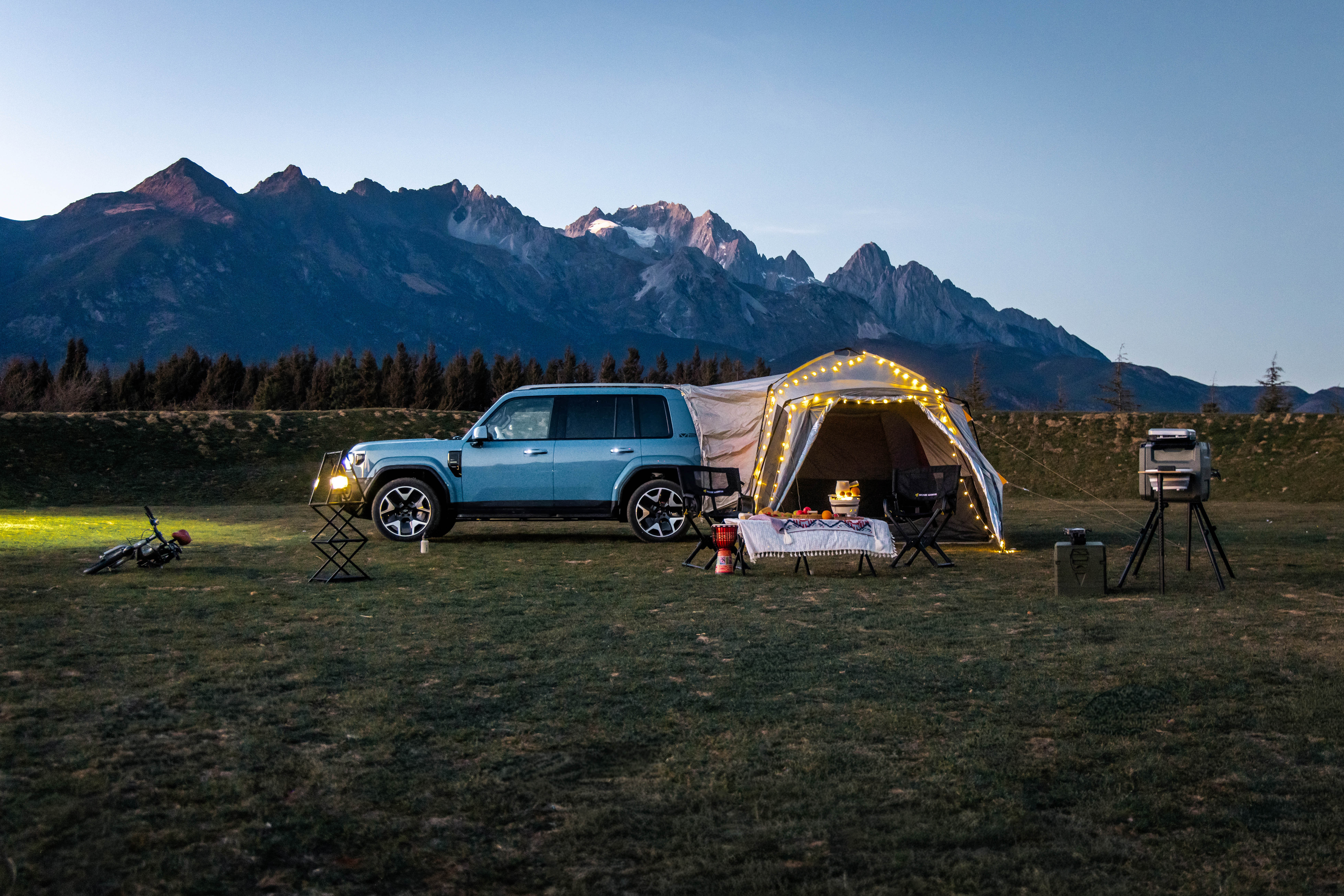 硬派越野向来以机械性能为核心标签，智能化呢长期处于短板状态。但是iCAR V27