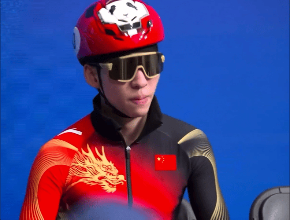 男子短道速滑1000米预赛AIN选手犯规，林孝埈被判晋级欢迎重返冬奥赛场～Lin